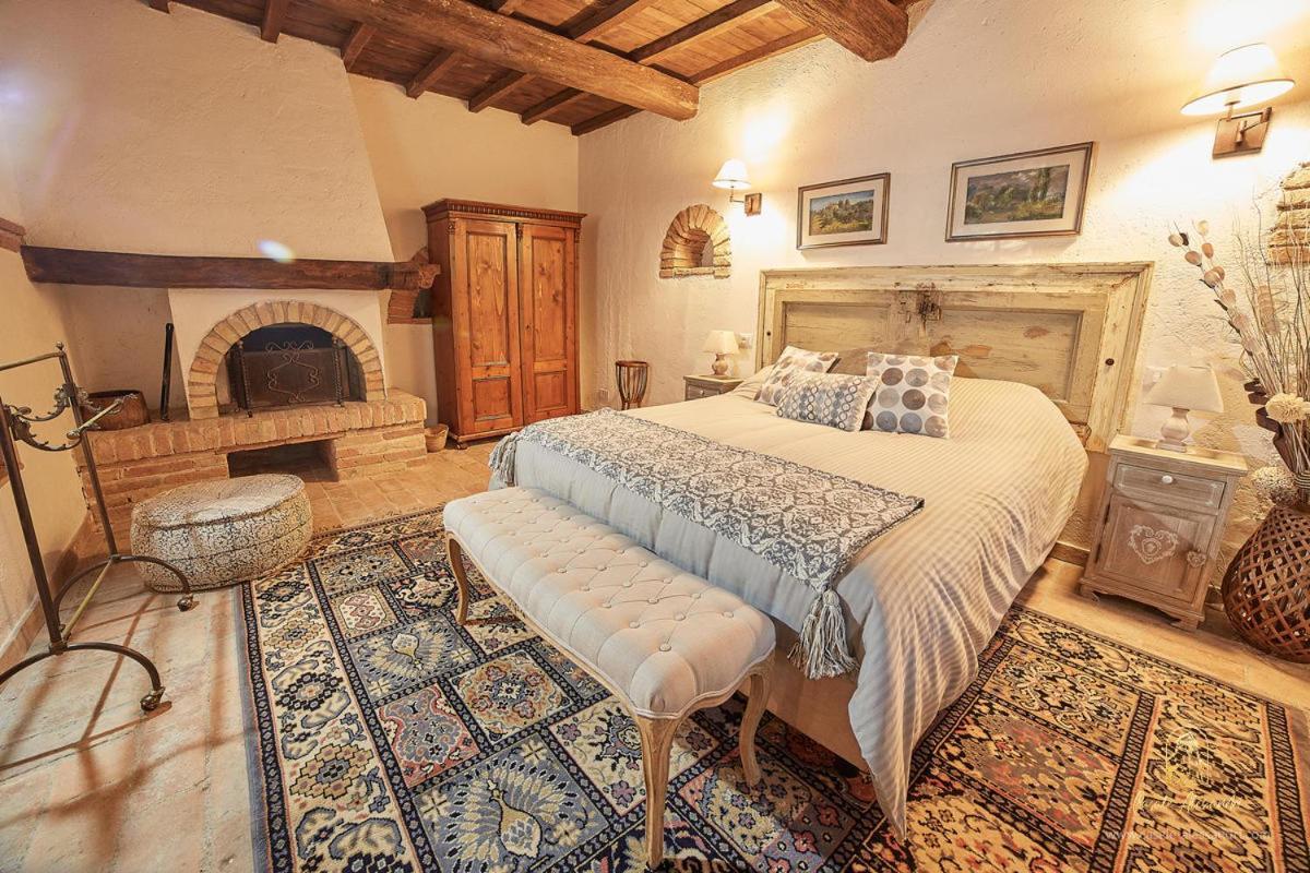 Casale Alessandri Massa Martana Exteriör bild